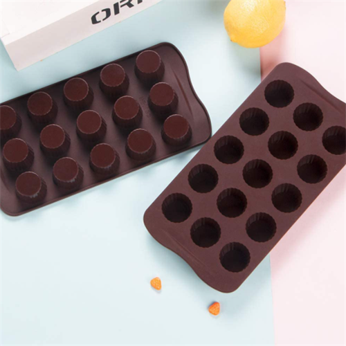How to maintain commonly used silicone products?